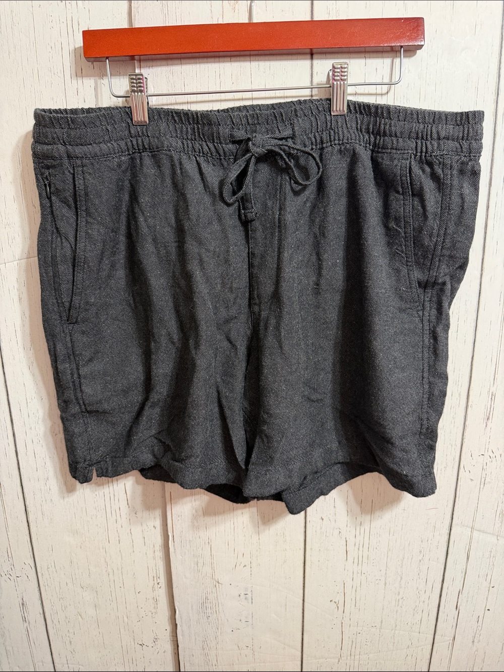 Abercrombie & Fitch Heathered Gray Shorts